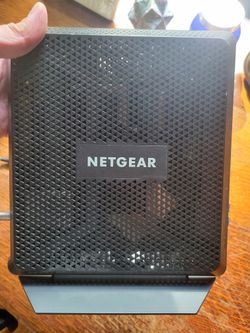 Netgear AC1900 Wifi Router
