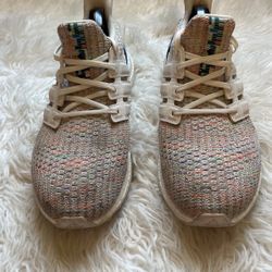 Adidas Boost Women Size 10