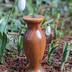 Vintage hand turned Oregon myrtlewood bud vase