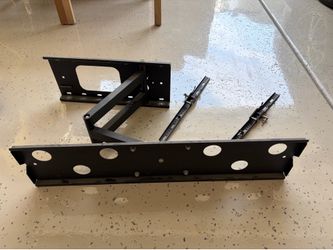 Pull out articulating Wall mount for TV.