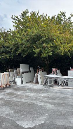 Quartz remnants and slabs