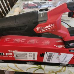 Milwaukee Sawzall M18 2821-20