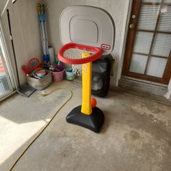Little Tikes Basketball Hoop