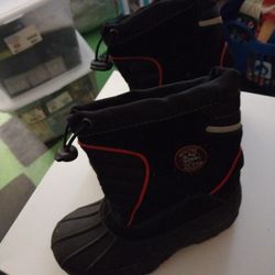 Little Kids Winter Totes Survivor Boots Sz. 12