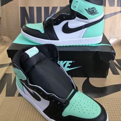 Nike Air Jordan 1 Retro High Green Glow Black Men's Size 15