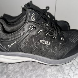 Keen Utility vista energy low heights composite toe 
