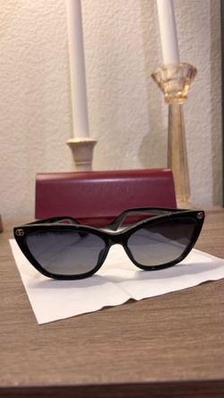Authentic Gucci GG1815S Polarized Sunglasses – Black