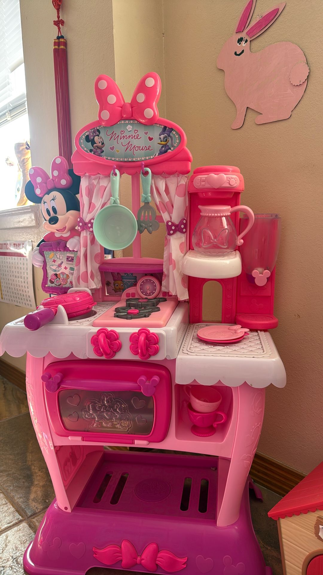 Minnie Mouse Kitchen
