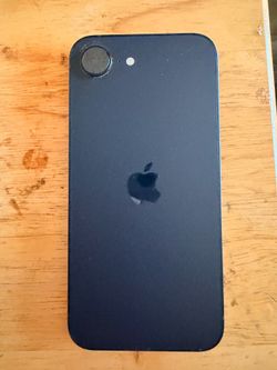 iPhone 16 E 128GB Unlocked.