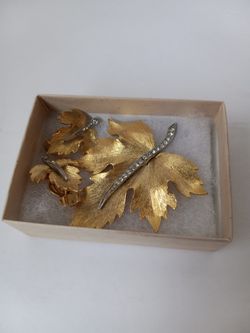Gold Leaf Brooch N CLIP ON EARINGS