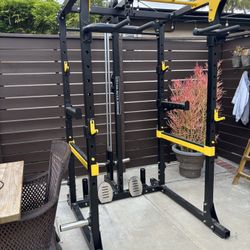 Squat Rack With Cable Attachment