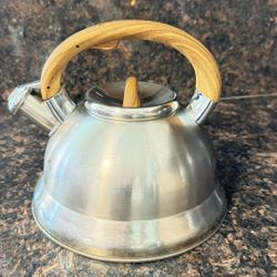 🫖 Tea Kettle – $5 (Pickup ONLY)