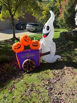 Halloween Ghost Inflatable & Fall Pumpkins