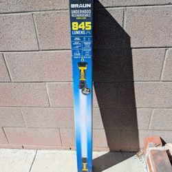 Braun Underhood Rechargeable Work Light 845 Lumens