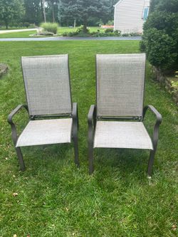 2 patio chairs 5 positions $25