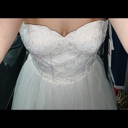 David’s Bridal Wedding Dress Size 8