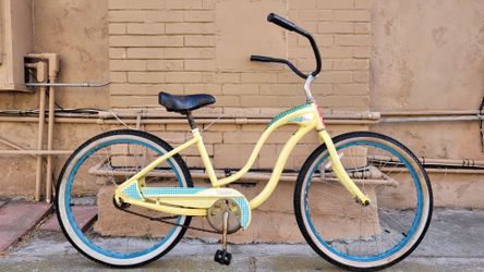Schwinn beach cruiser