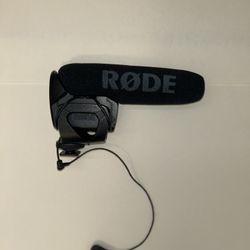 RODE Camera-Mount Microphone 