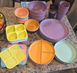 40 pcs dish set all for $10
Dishwasher & microwave safe