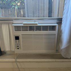 Window Air Conditioner