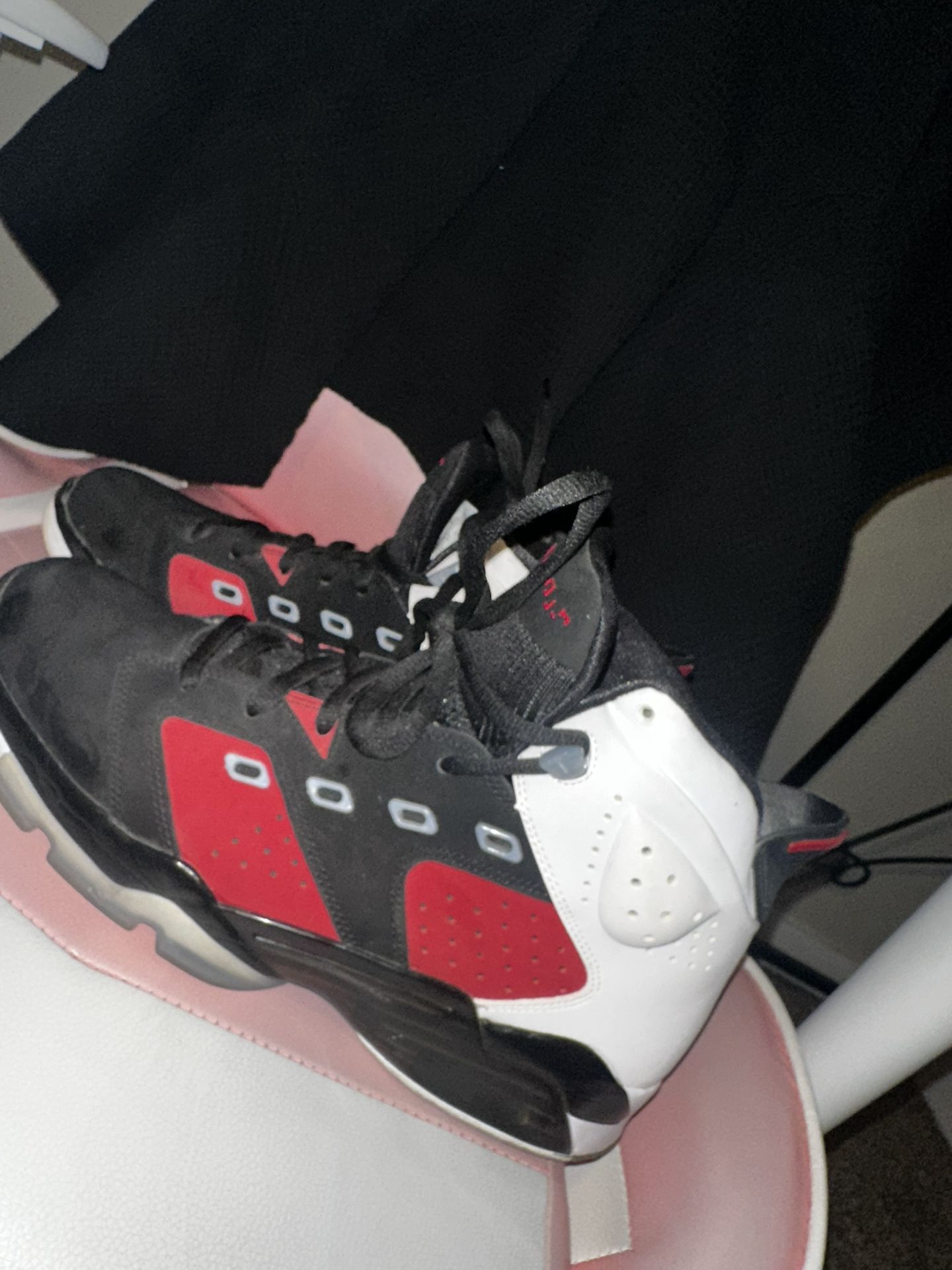 Jordan Retro 6s 