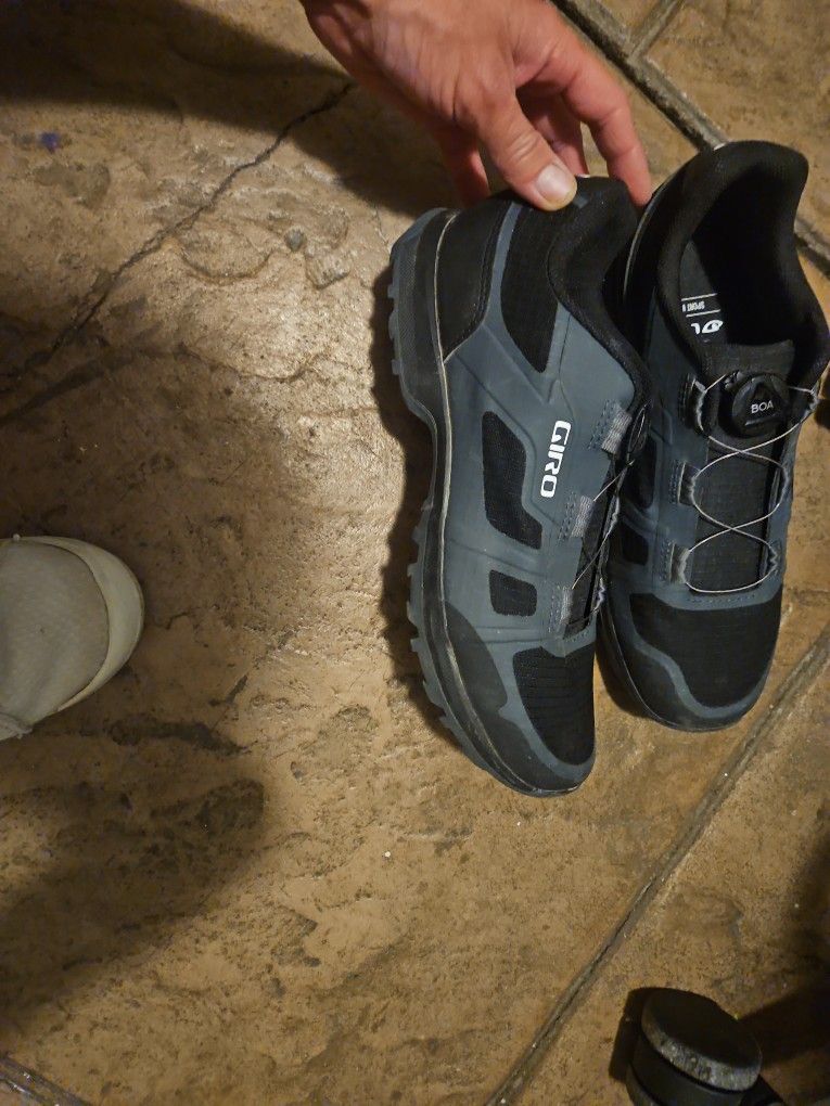 Giro bike Shoes Size 9