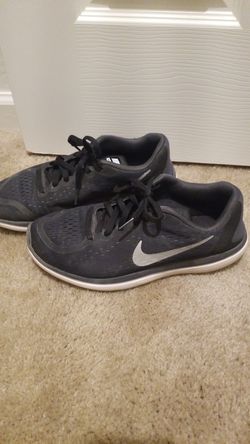 Nike's boys size 6.5