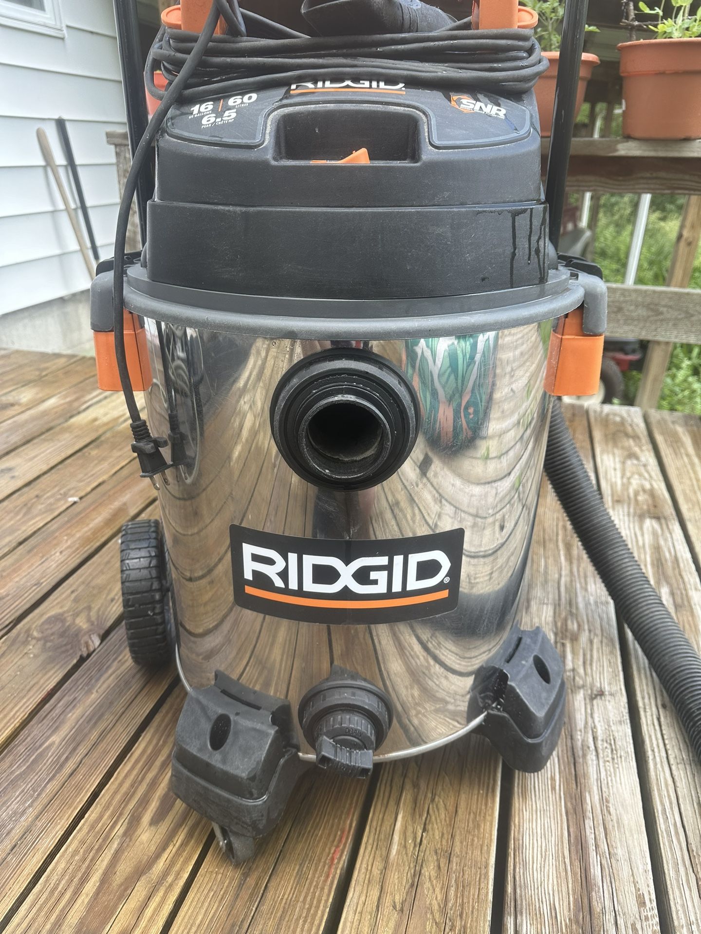 Ridged Shop Vacuum