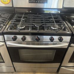 USED SAMSUNG 30” GAS STOVE 