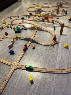 Wood Track Train Set with magnetic cars and accessories