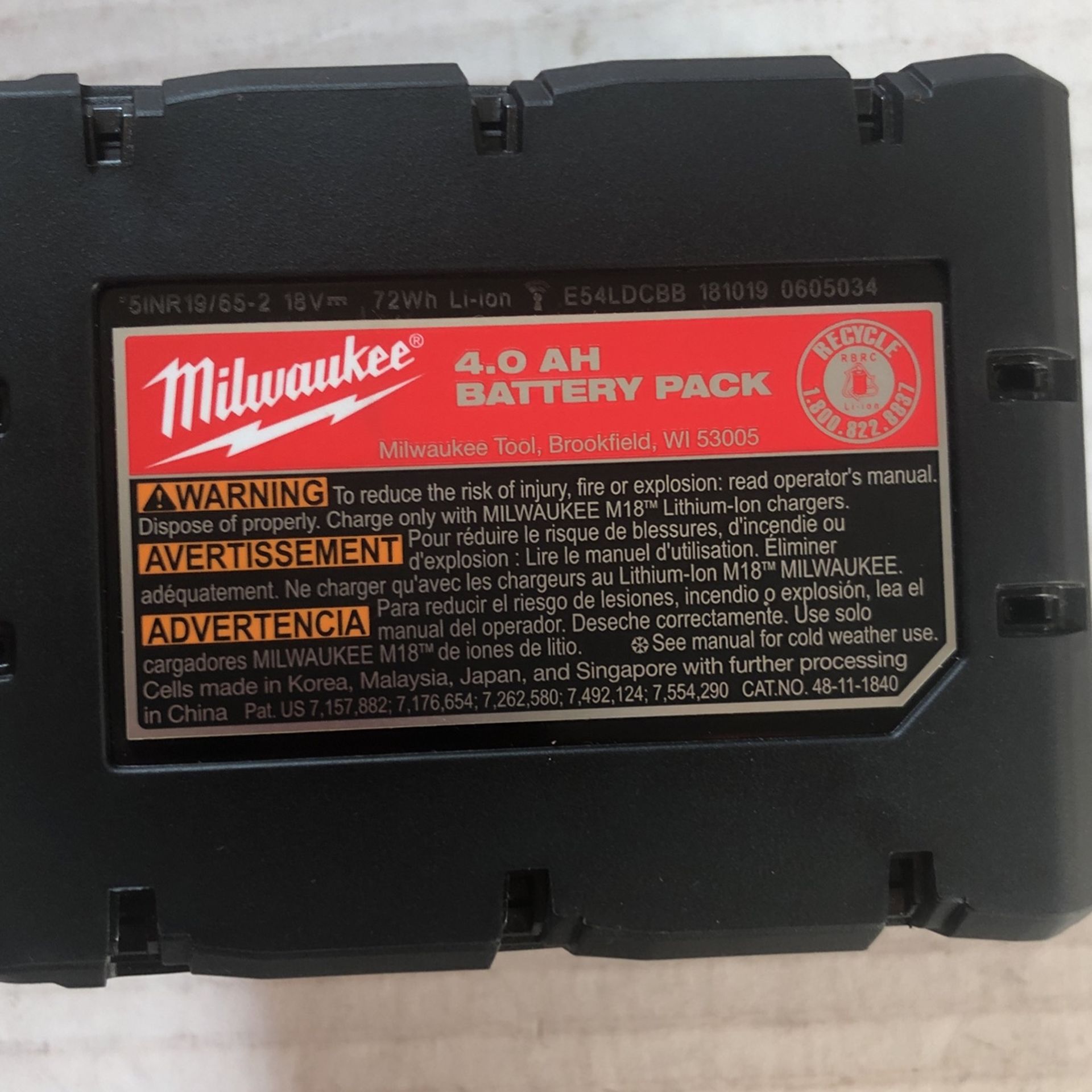Brand New Milwaukee M18 Red Lithium XC 4.0 AH Battery 60 Firm on Price 60 Firme en Precio
