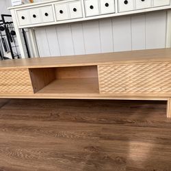 Like new bamboo TV table