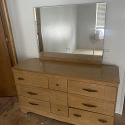 Free Dresser 