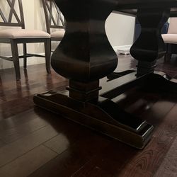 Dining Room Table With 8 Chairs
