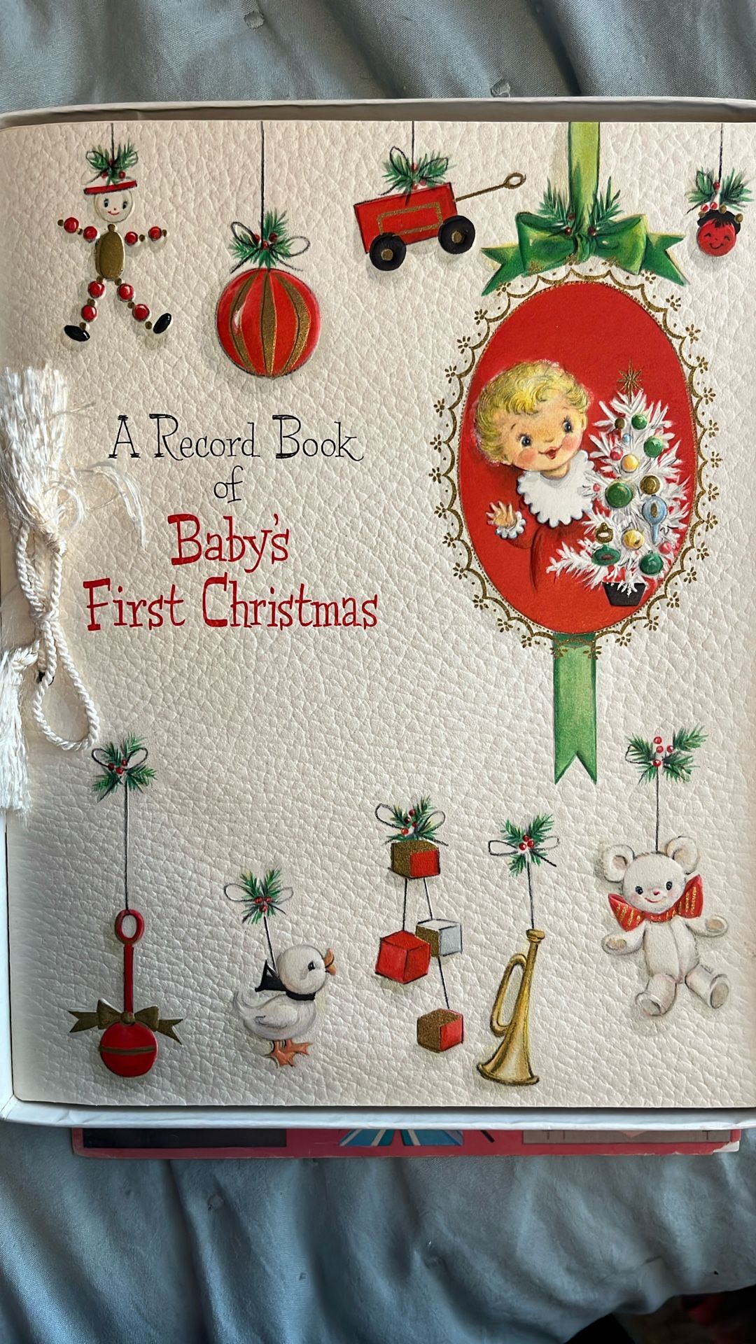 Vintage Christmas Card / Book Hallmark