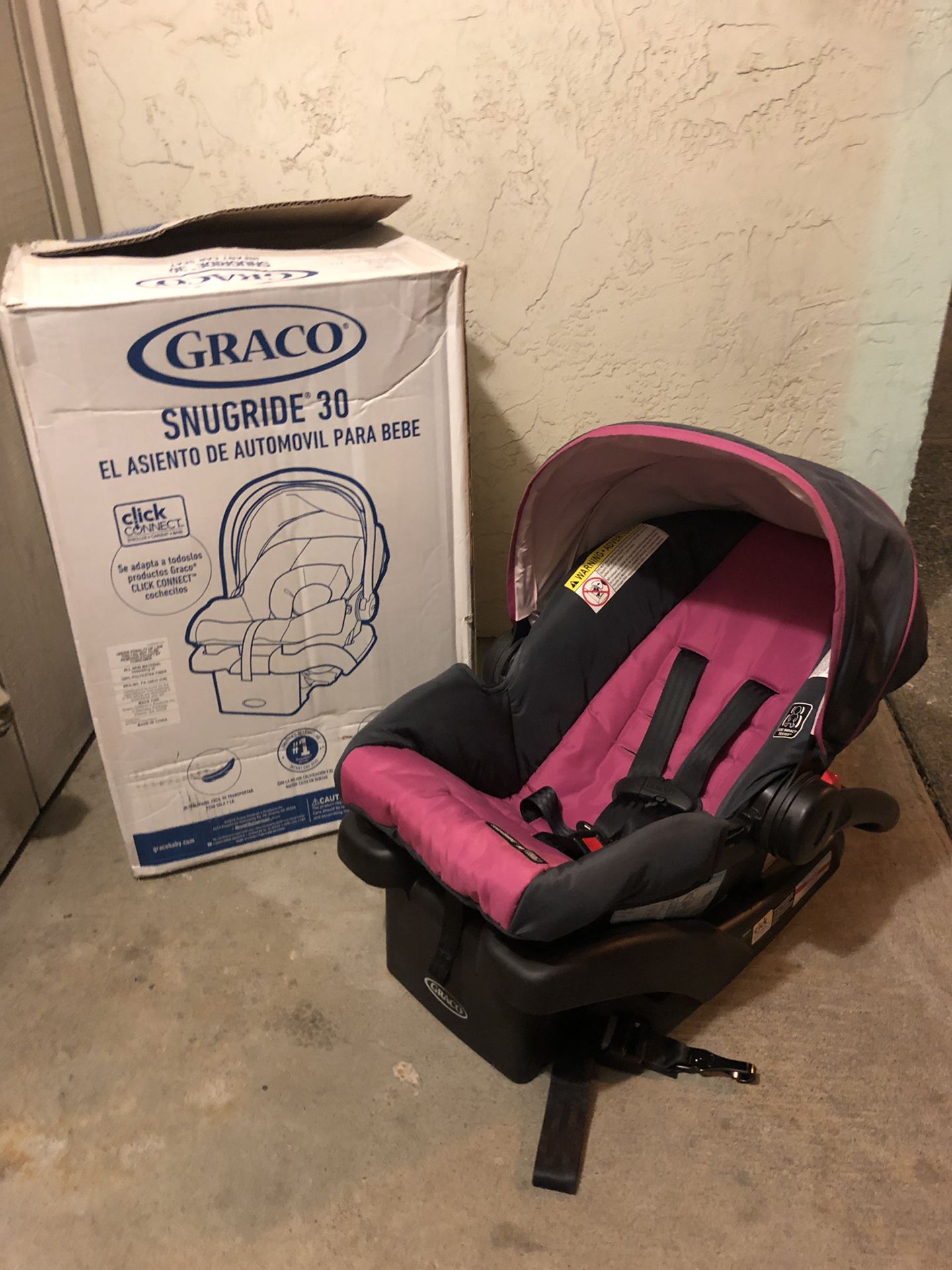 New girls Graco car seat