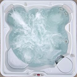 6-Person 2013 Tiger River Caspian Hot Tub / Spa for Sale