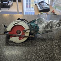 Makita 7-1/4" Circular Saw (5477NB)