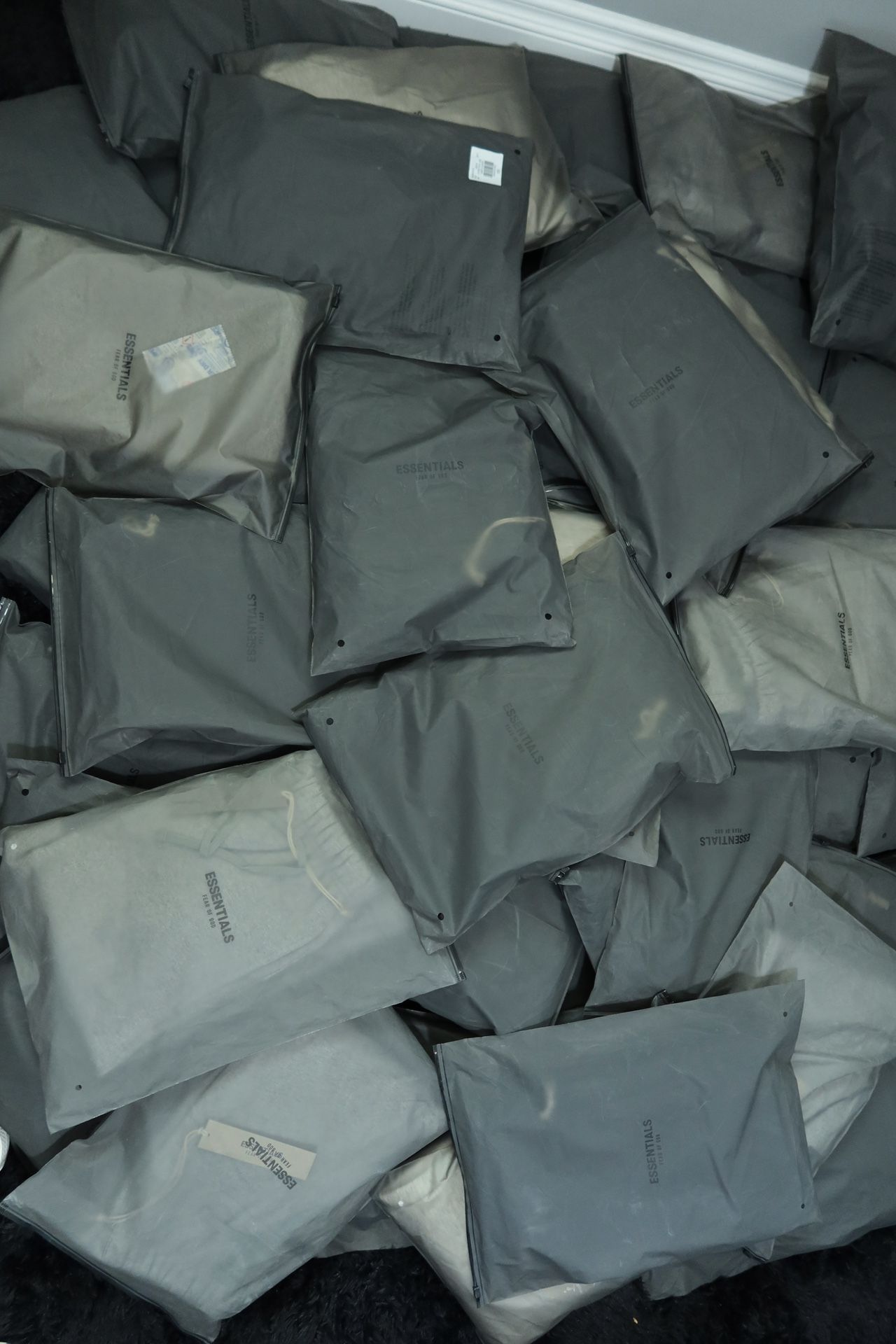 essential sweats ‼️ READ DESCRIPTION ‼️