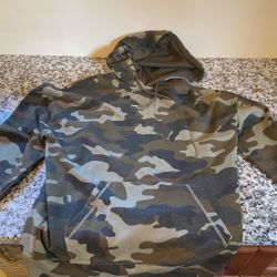 Pac Sun Camo Sweatshirt 