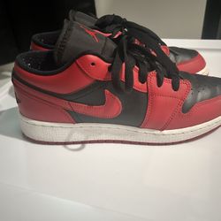 Jordan 1 Low Black And Red Trainers