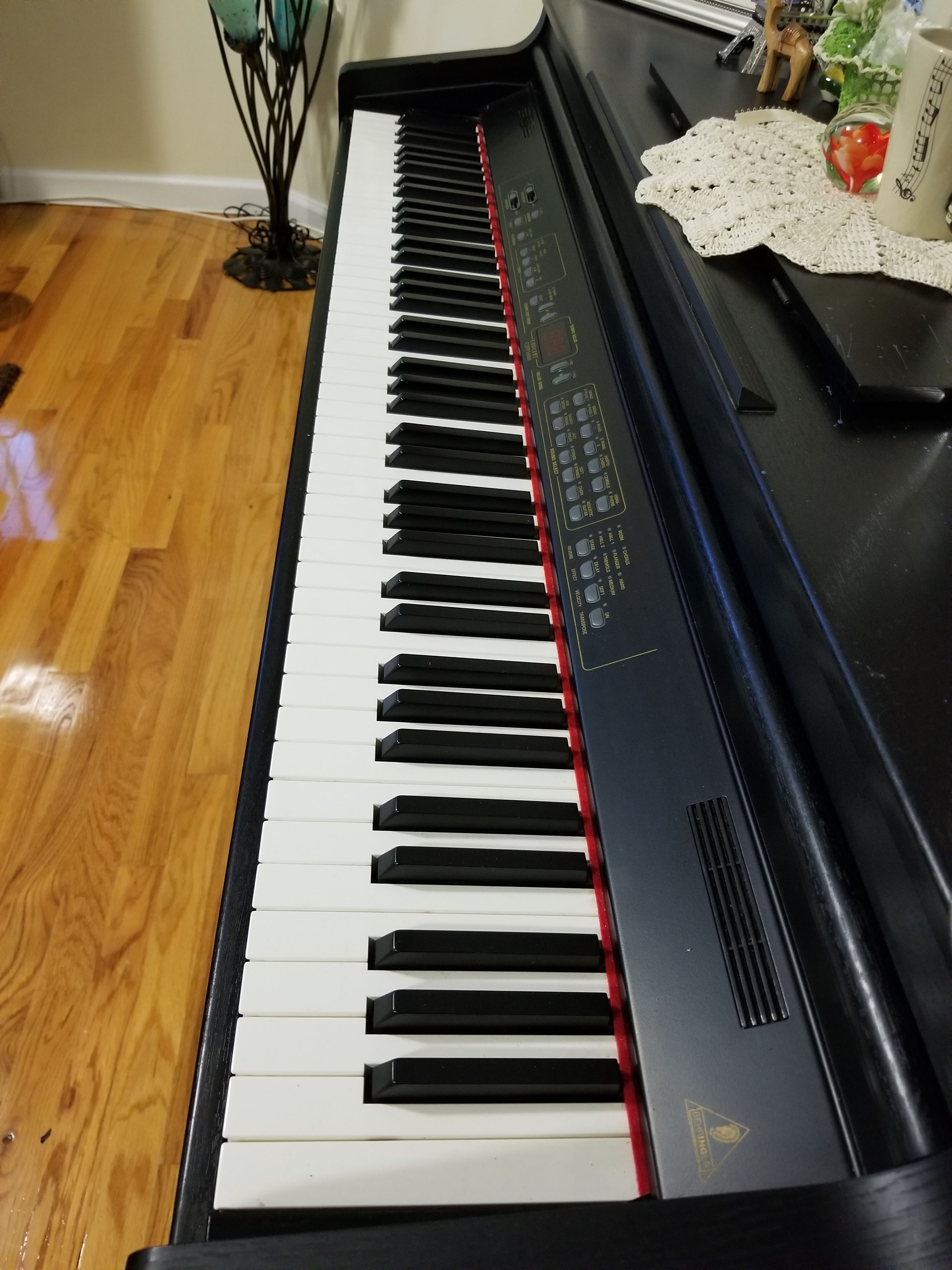 Behringer Concert CDP1000 for Sale in City of Orange, NJ OfferUp