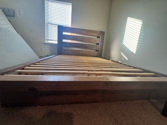 Queen Solid Wood Platform Bed Frame – Great Condition