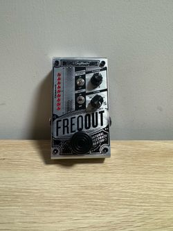 Digitech Freqout