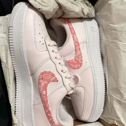 Pink Nike Air Force 1