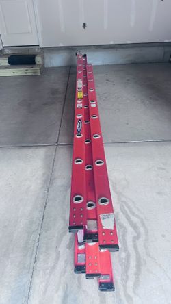 28’ Fiberglass Werner D6228-3 Extension Ladder Excellent