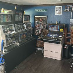 4 Retro Coin Op Slot machines