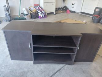 Entertainment stand