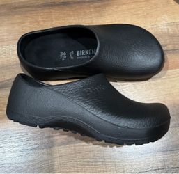 Birkenstock Super Birki Clog size 6