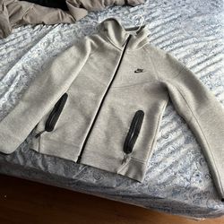 Nike Tech Size S 